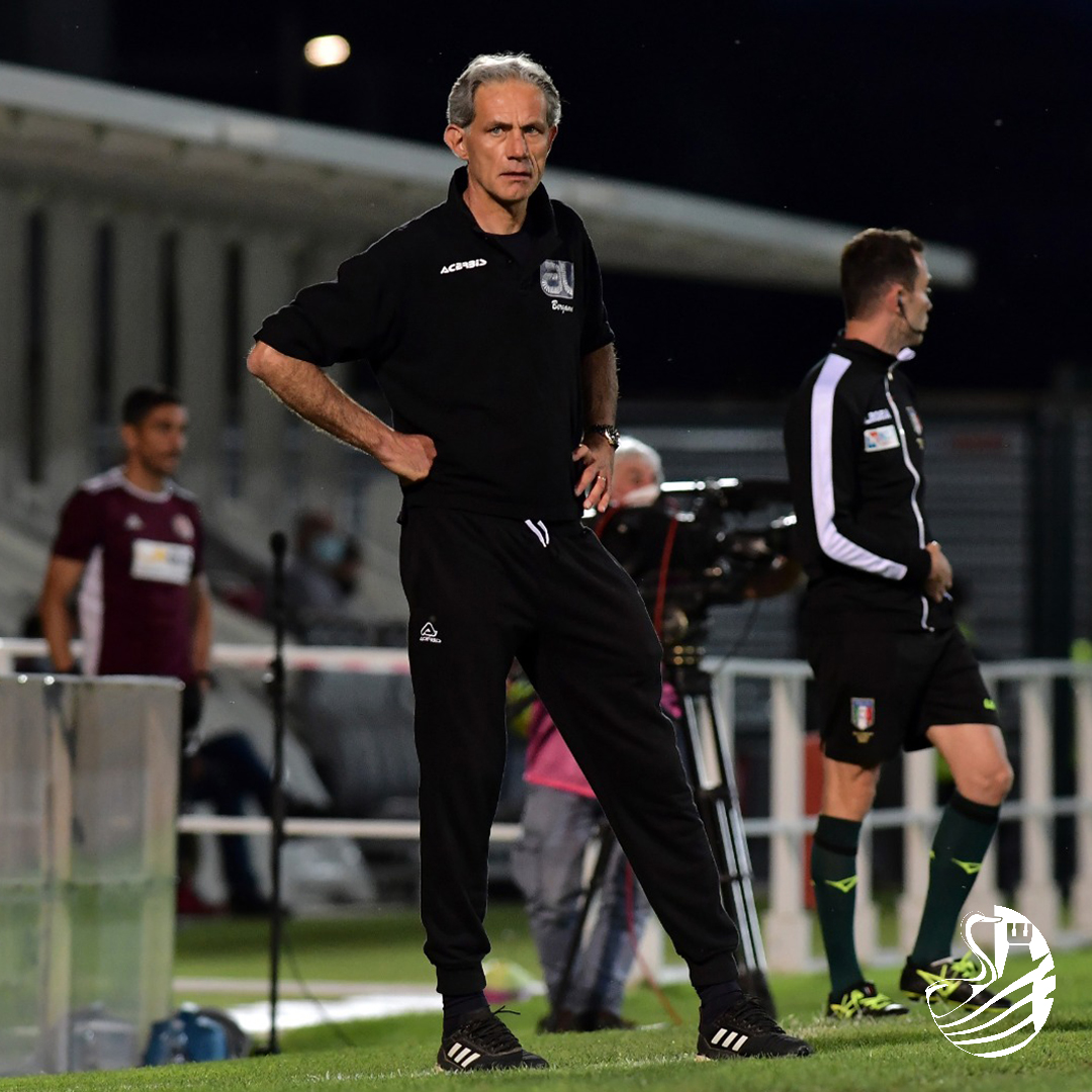 UCAlbinoLeffe's tweet photo. 🗣 Zaffaroni | "Abbiamo disputato questi Playoff da protagonisti fino all’ultimo secondo. C’è da fare un grande applauso a questi ragazzi perché hanno fatto qualcosa di straordinario, oltre a essere cresciuti tutti tantissimo. Sono orgoglioso di loro".

#ALEALB
#FinalFour https://t.co/eXg8YTsWuH