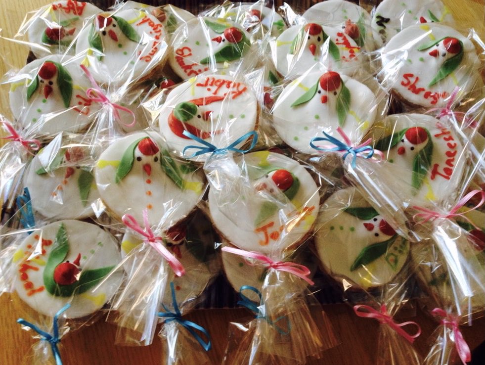 RRMehta24's tweet photo. #slpresspause #SLiDFTBfood
Snowman biscuits https://t.co/156QKFQQQe