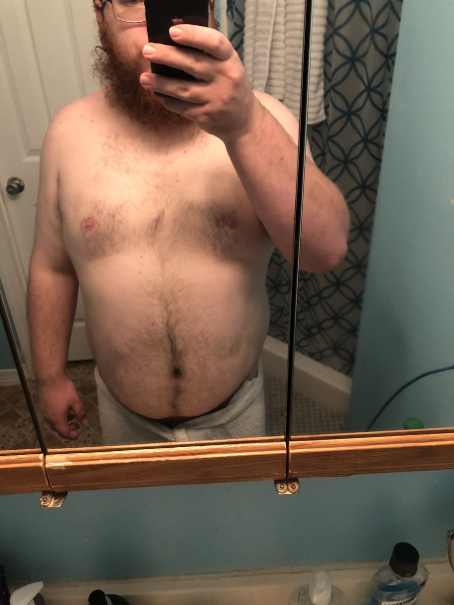 bulgespy776's tweet photo. this picture is going to be used as motivation its kind of a face reveal but i don’t really mind im going to get my body where it needs to be trying to feel better in my skin is hard but this is the first step #gaybulge #FitnessMotivation #feelok #feelgoodinmyskin https://t.co/8SAeZJjzG5