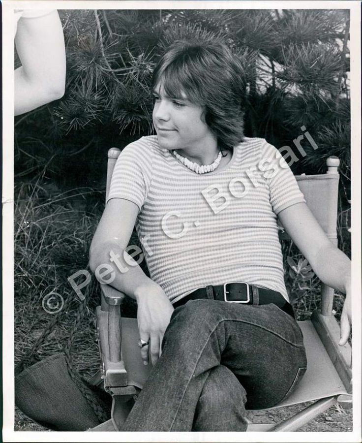 jessbythebsb's tweet photo. Gently putting arms around David, hunnie your so cutesy we love you. 😍❤❤❤❤ #DavidCassidy #softsweetbabyskin #fluffysofthair #favoritepartridge #bestactor https://t.co/5lfaHvZrPL