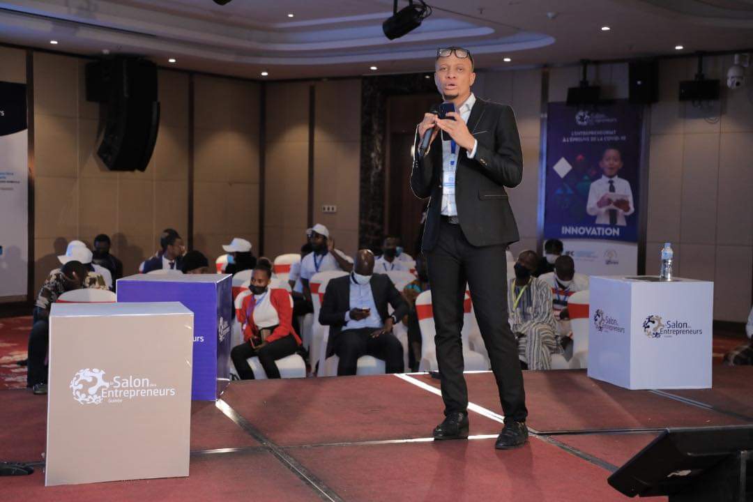 SADEN_GN's tweet photo. [Jour 1 - #Saden2021]

Présentation du Projet YIGUI BOOK, finaliste au #PrixSaden de l’entreprise de l’année 2021 dans la catégorie Éducation.

[1] https://t.co/EAbe5nz8ZO