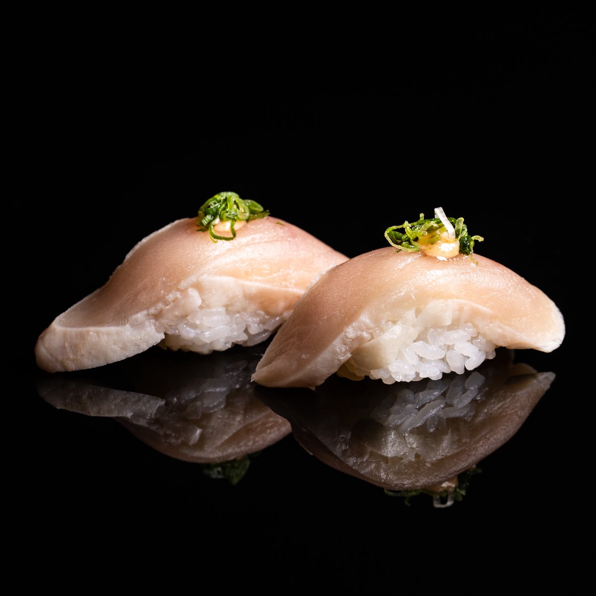 Blofishco's tweet photo. Hirame is a Korean flounder, which has a mild flavor and soft texture.

Stop by today to try some for yourself!

 #sushitogo #freshsushi #sushiporn #sushitime https://t.co/L65Ete1Pbj