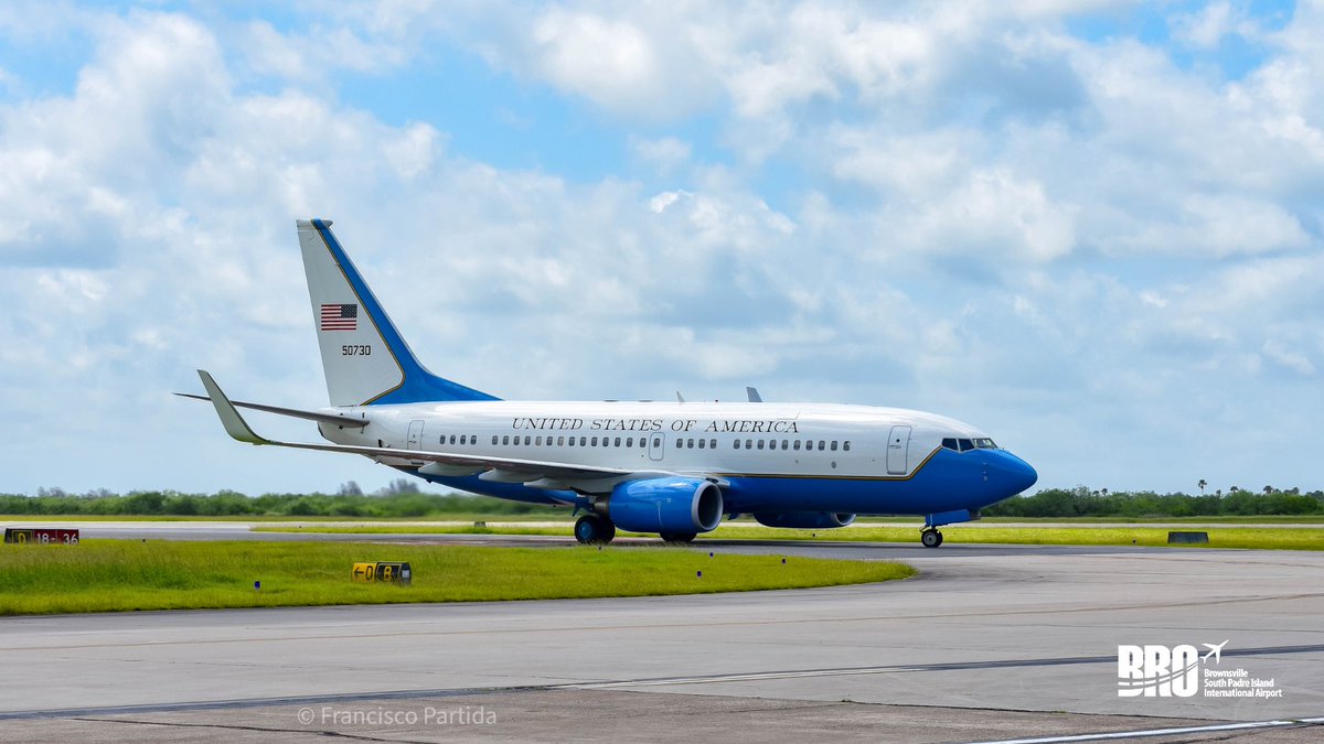 BRO_SPI_Airport's tweet photo. Yesterday, BRO was honored to support the United States Air Force Air Mobility Command, receiving two C-40 “Clipper” on a transport mission.

BRO’s strategic geographic location to access Brownsville, South Padre Island, and Starbase,TX.

#BRO #FlyBRO #CloserToWhereYouWantToGo ✈️ https://t.co/JcgZjyG4Bb