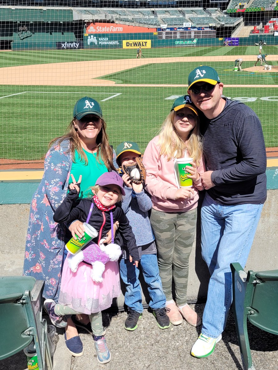 A's win! William caught his 1st foul ball! <a href="/Athletics/">Athletics</a> #atthecoliseum
