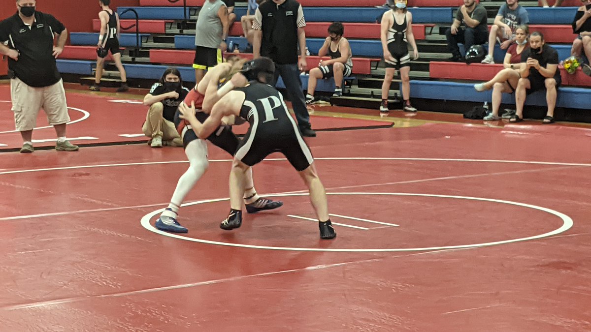 TollGateTitans's tweet photo. Senior Night sweep over East &amp; Pilgrim. Titan wrestlers final home match. Congrats to seniors Logan Brown, Mike Ferraria, Colton George, Julianna Roa, &amp; James Reid! https://t.co/iQ1sBCAD4G