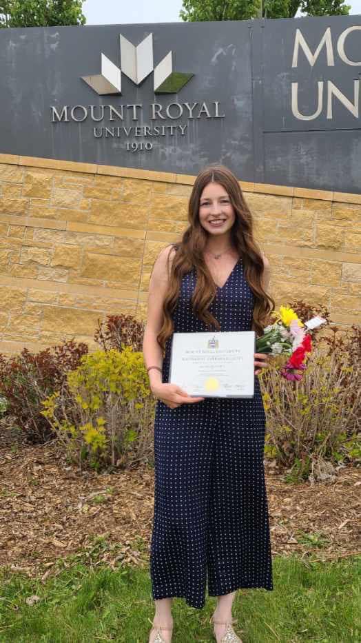 Congratulations to Katharine Elliott 15’, who has graduated with an Honours degree in Psychology at Mount Royal University! @mountroyal4u <a href="/rundleacademy/">Rundle Academy</a>