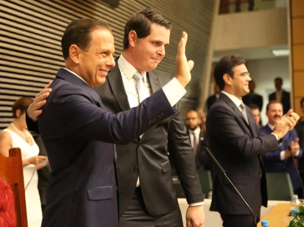 EN90A's tweet image. #DemitaEm2022  FAMILIA MACRIS 

APOIADORES DO  DORIA 

PSDB NUNCA MAIS !