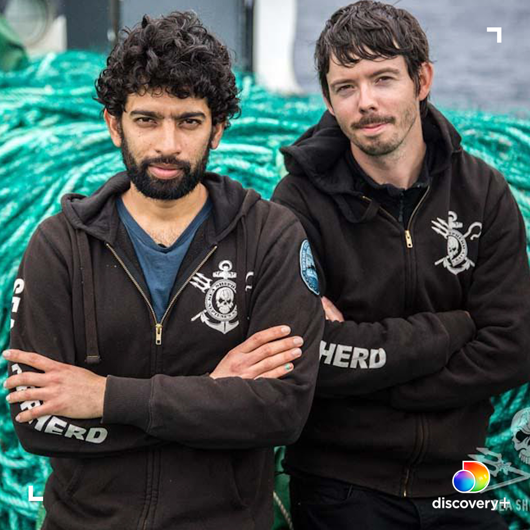 AnimalPlanet's tweet photo. The Sea Shepherd is on a mission to protect the oceans from illegal fishing🌊

#ChasingtheThunder now streaming on #discoveryplus.

👉 https://t.co/fpJ08WYDKn https://t.co/kMdnR4UGcN