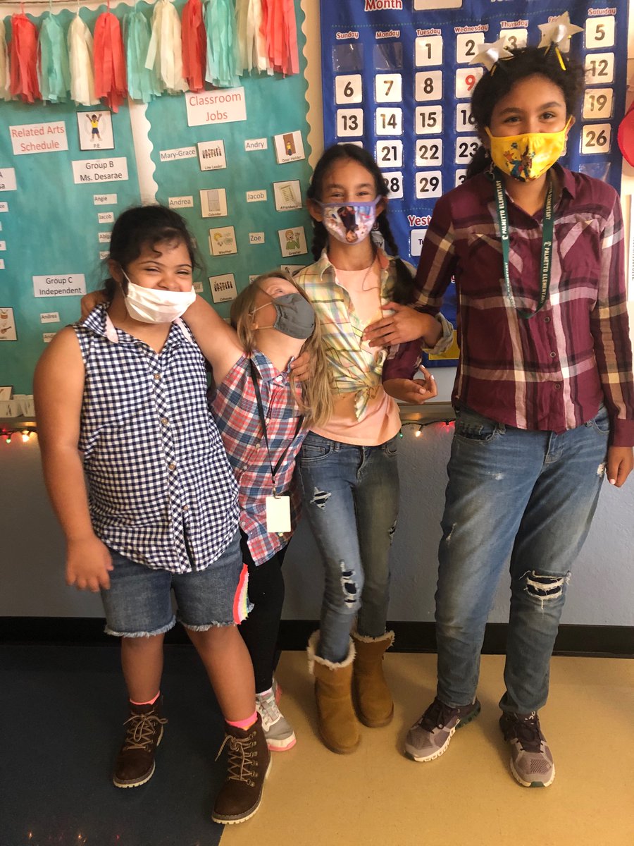 MsVolk3's tweet photo. We are having so much fun with spirit week! Yeeeeehawww we are almost done! π€ #PLEgators #spiritweek #gatorstrong https://t.co/Q8QS9wIOmb