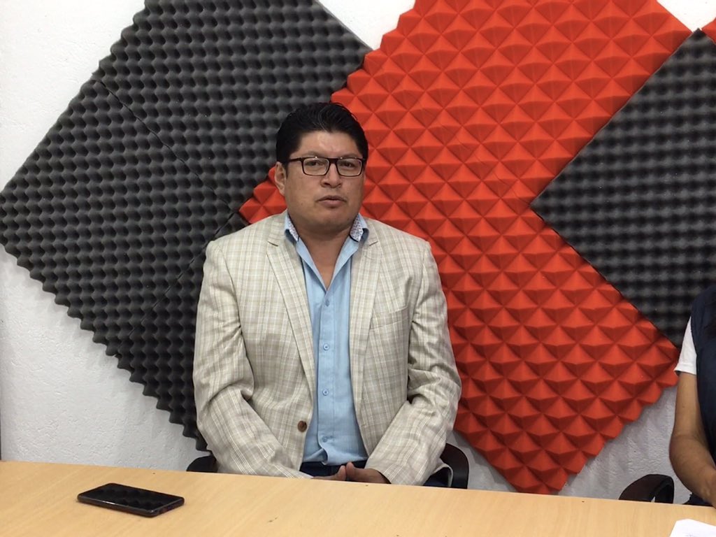GoberNapo's tweet photo. “Durante la visita al cantón El Chaco, me reuní con representantes de los ministerios y los moradores del sector San Luis, para conocer las acciones realizadas ante el avance de la erosión regresiva del río Coca”, @wilovillagomez 

#GobiernoDelEncuentro 
#JuntosLoLogramos https://t.co/Fkpmk1sm15