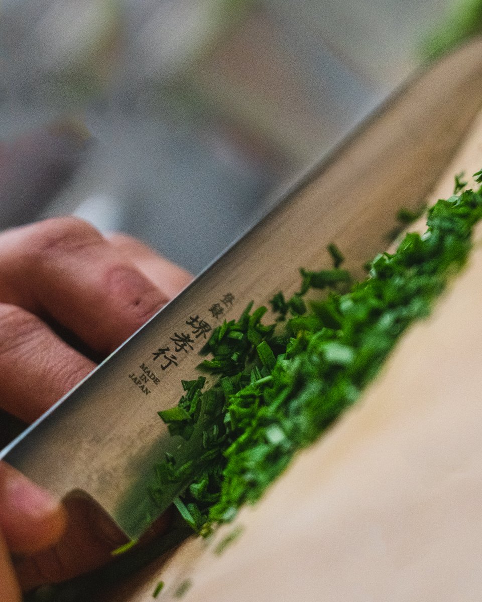 Two chefs, one kitchen. Go behind the plate to see how our co-head chefs work together to create the culinary experience at Harvest.

castlehotsprings.com/blog/chefs-of-…