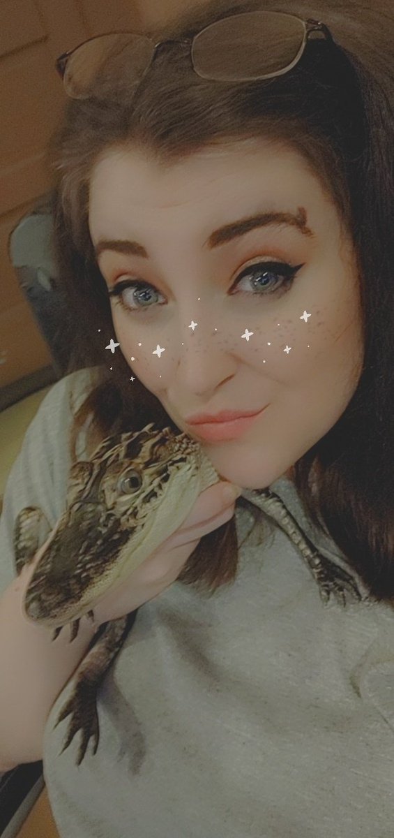 MoitTabitha's tweet image. I love my gator 🐊❤️😁