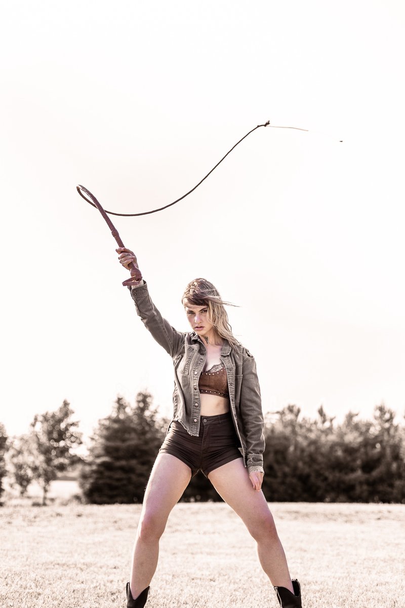 christinehager's tweet photo. This Ain't My First Rodeo 👢🤠
https://t.co/JMwLPc8oiC
#altmodel #frozenneptune #bullwhip #indianajones #windswept #whip #globe_people #alltheoceanblues #creativecontentbuilders #creativemodeling #777luckyfish https://t.co/oP0TWp3dyv