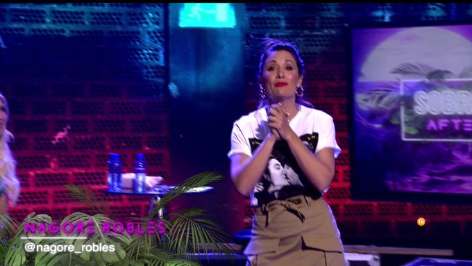 NAGORE ROBLES    E3eowmCXMAMbsyB?format=jpg&name=small