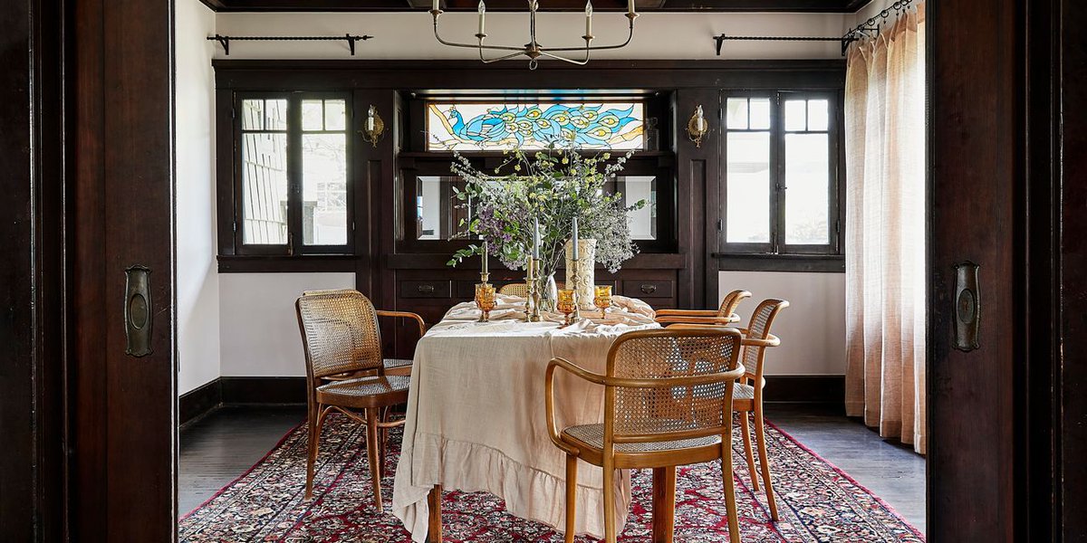 ProfDesignInst's tweet image. How to Brighten Dark Rooms Through Interior Design: Pro Ideas buff.ly/3oPBeUf

#professionaldesigninstitute #interiordesign