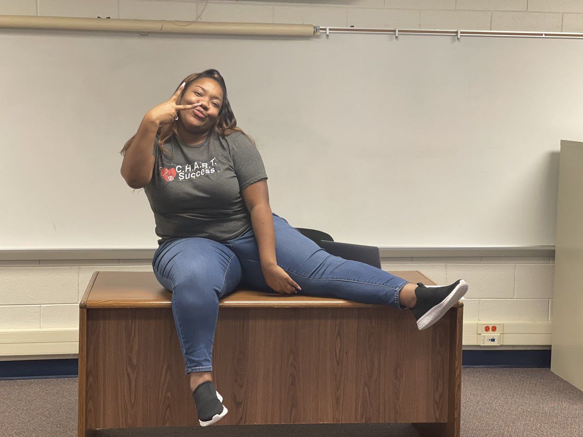 SHicksMEd's tweet photo. Today is my LAST day of school as a classroom teacher…..🍎 

I am so proud of me…. 

Next year, I’ll be serving as an Assistant Principal in the Fort Worth area. 📚✏️📝

No one but God!!! 

#APHicks #CloserToMyDreams https://t.co/L7ngVTjVPn