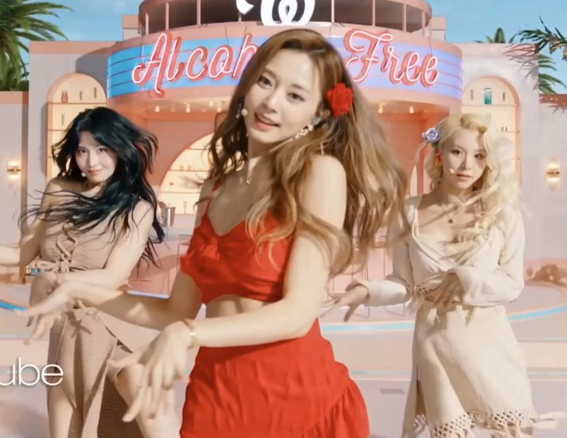 Happylife The Feels O T S Tweet Twice Vw Jypetwice I Think We Re All Streaming But The Views Are Just Weird Jypetwice Twice Taste Of Love Alcoholfree Trendsmap