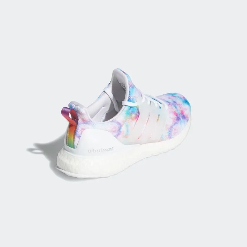 KicksFinder's tweet photo. Ad: ICYMI, the W adidas Ultraboost "Playful Tie Dye" Pack dropped today. Available via adidas US.
FREE shipping and returns 

Ultraboost 4.0 DNA
>> https://t.co/zIXdx9wxCB

Ultraboost 21
>> https://t.co/DDqZgNCqIT https://t.co/JNrQT1cA93