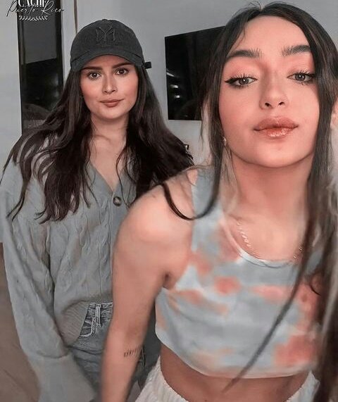 helenxCache's tweet image. 1 RT = 1 VOTO

#PremiosMTVMIAW
#MTVLAPAREJACACHE
#MTVLAFANDOMCACHERS