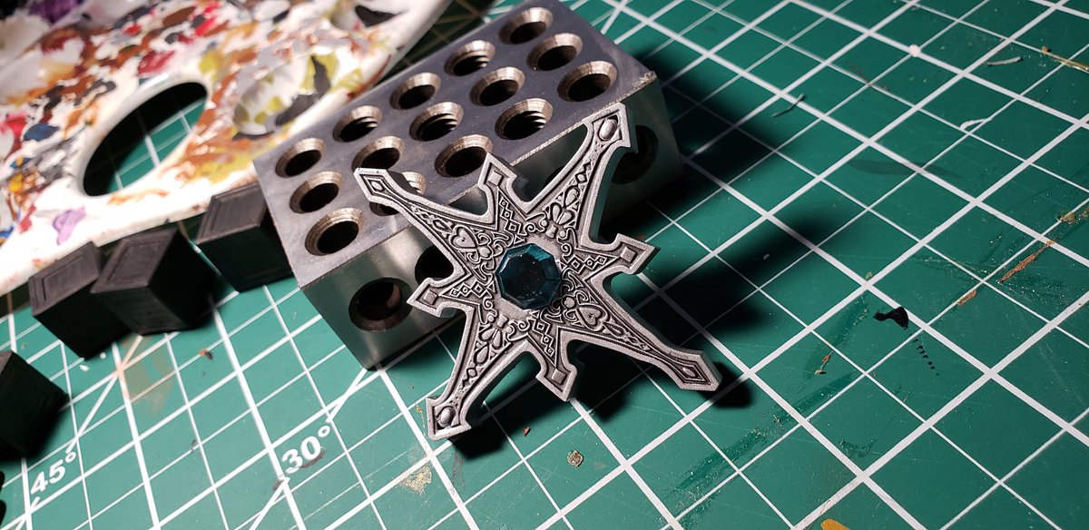 knightsofwhen's tweet image. Sturm's starjewel from #dragonlance   designed in #fusion360 and 3d printed on #PRUSA SLA resin printer. #cosplay #dungeonsanddragons @WeisMargaret @deathsaves @JoeManganiello