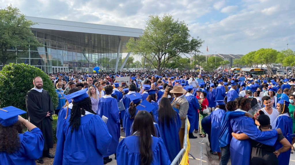 Is this not the best part of the night?! #BeRevolutionary #WeAreLC