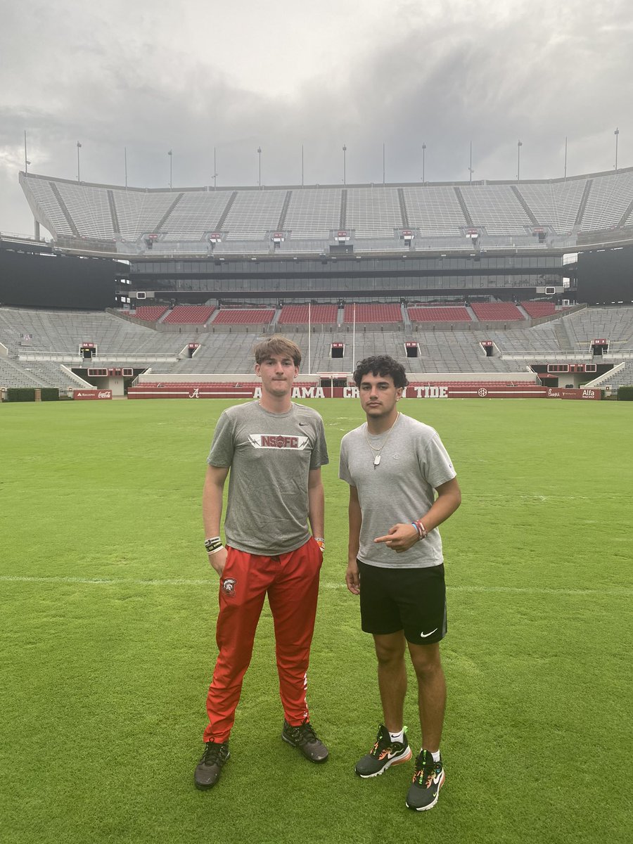 Thank you <a href="/BAMACoachG/">Robert Gillespie</a> for the stadium tour and also @javondbaker7 for the tour had an amazing time today #RollTide 🔴 <a href="/QuentinOBrien7/">Quentin O’Brien</a>