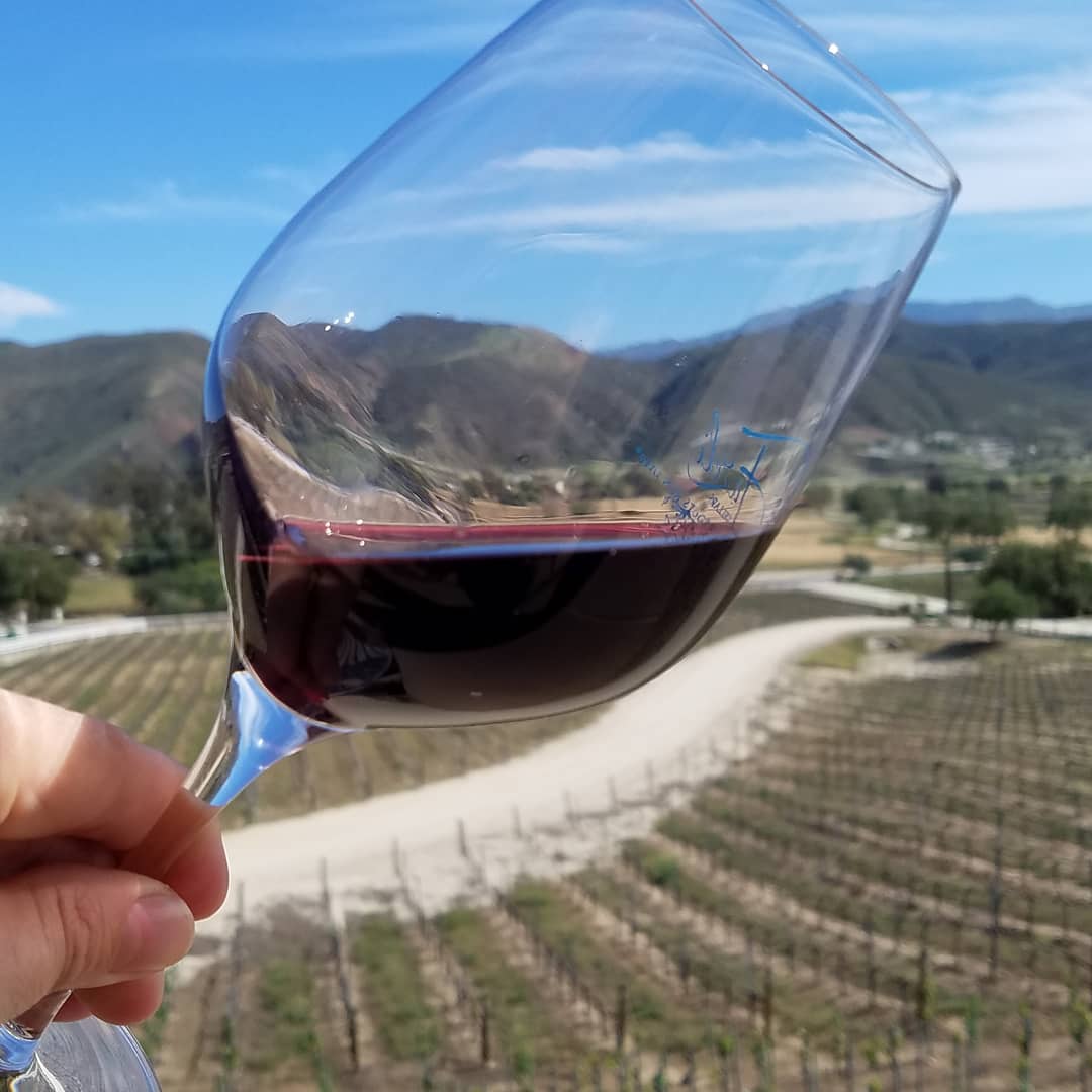 A little #redwine #cabernet on a beautiful sunny day in #southerncalifornia 

#temecula #temeculawinecountry #temeculawinery #wine #winelover #southerncaliforniawinecountry #southerncaliforniawine #californiawine #drinkredwine