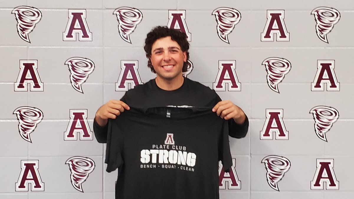 Congratulations to <a href="/JacobDeutschman/">Jacob Deutschman</a> for earning the Plate Club MAX this morning. Jacob has hit 118 workouts this year while being a starter in three sports. He is truly Setting the A Standard. #EAT