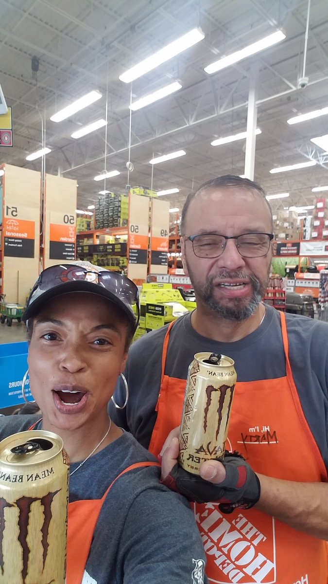 Couldn’t ask for a better garden closing Duo 🤣 our Garden Dsup and Closing Associate Marty off to a MONSTER night of recovery