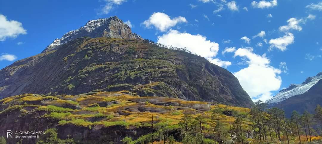ArunachalTsm's tweet photo. Dri~mo valley- The Shangri-La of Dibang Valley. 

The below pics are of Jarumo Valley of Dibang valley.

Picture courtesy - Jimu mele https://t.co/7c9uULBKKx