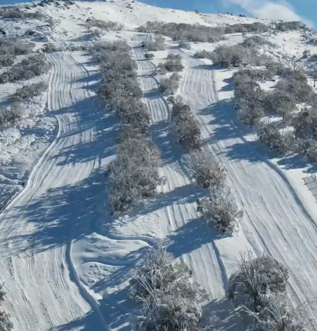 antsharwood's tweet photo. Three stills from Thredbo media's drone footage today, and one very forlorn pic of a Victorian ski resort which received only rain in this storm from warm air that was dragged south while cooler air drifted north.

Weather is weird and interesting. https://t.co/iny9TFanUj