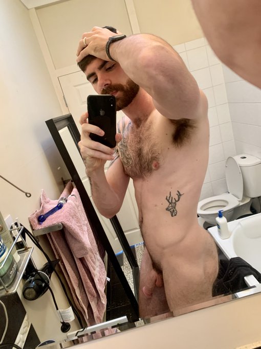Getting ready for your Dad 💫🐷 https://t.co/XMFPsGPVvW