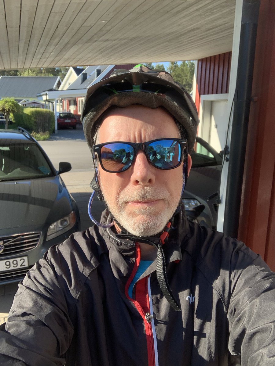 kandobe11's tweet photo. Kan rapportera att min mage är i god form trots diagnos från regionledningen i Norrbotten. Har tagit min cykeltur nu på morgonen. Men ett gott råd  till regionledningen 1. Hantera den akuta situationen i sjukvården och 2. Hur ska vårdskulden börja att betas av. https://t.co/USuGAFpVMA