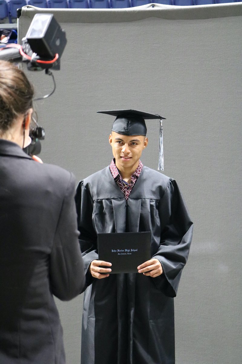 harlanhawkmedia's tweet photo. CONGRATULATIONS CLASS OF 2021!  The first four-year graduating class of John M. Harlan High School walked the stage at the Alamodome tonight.  These founding Hawks will forever be the bedrock of Hawk Nation.

@Harlan2021 @NISDHarlan @HarlanPtsa https://t.co/BerRjWAC0R