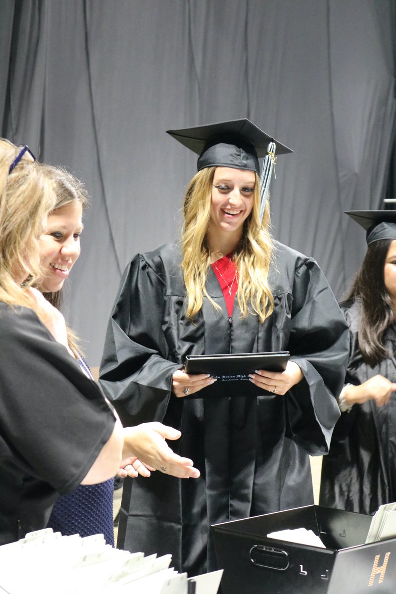 harlanhawkmedia's tweet photo. CONGRATULATIONS CLASS OF 2021!  The first four-year graduating class of John M. Harlan High School walked the stage at the Alamodome tonight.  These founding Hawks will forever be the bedrock of Hawk Nation.

@Harlan2021 @NISDHarlan @HarlanPtsa https://t.co/YUxA2JvURL