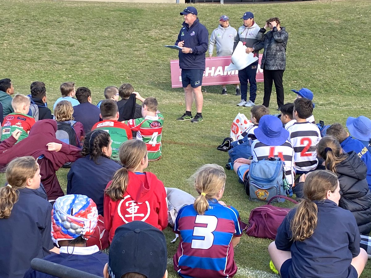 TdoyleTrevor's tweet photo. Attended the BCE South Zone Primary Schools Rugby Sevens Carnival. 35 teams, boys and girls, from 15 schools. Bitter wind but excellent fun for kids. Thanks to @Reds_Rugby for organisational assistance and to @st_laurences for the use of their playing fields #bcecluster6 …💥 https://t.co/7R69Ljbm4S