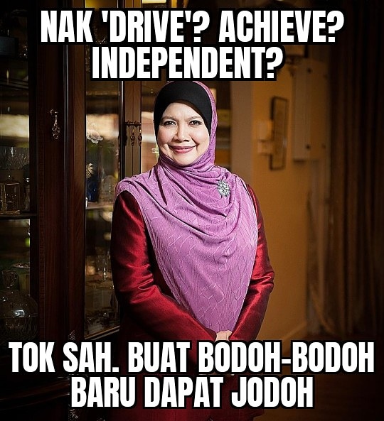 HarithIskander's tweet photo. For women looking to unlock the secret of a valuable, happy life u need only to trust in the ability to "buat bodoh-bodoh" 
For the rest of you?
Go live your true strength. You might be unhappy n live a worthless life but who knows you might become a Professor/Dr?
#jangansensitip https://t.co/nD858IZKDu
