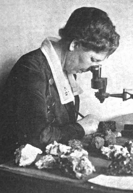 PennamitePLR's tweet photo. started @wikipedia article on @NMNH geology and paleontology assistant, Margaret W. Moodey (1862-1948): https://t.co/em4Uda1k22 @WikiWomenInRed @wikimediadc #WomenInSTEM @SmithsonianArch #RockDiva https://t.co/OPomuGxeua