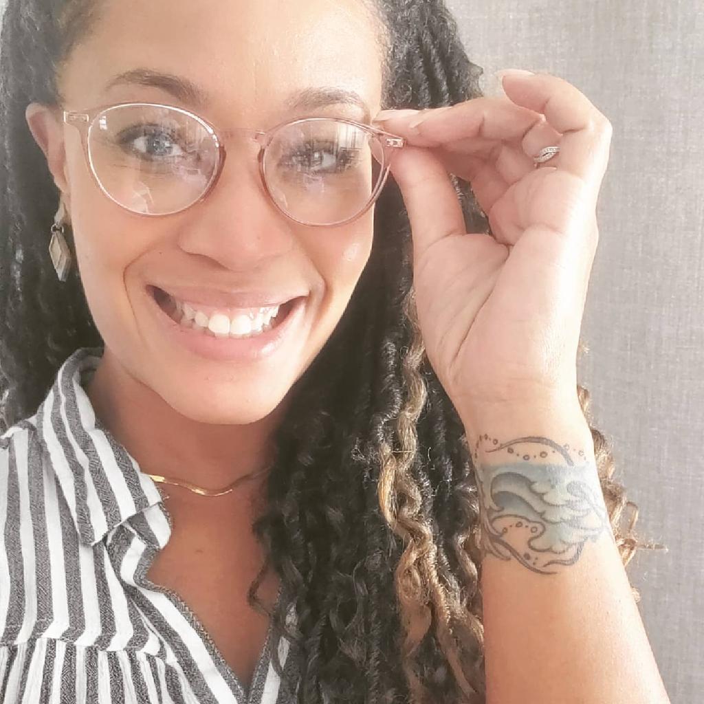 Need Prescription Glasses for less than $30? Use my referral code at FIRMOO #code O4D6A4 💜👓💜 
#glasses #firmoo #referrals
#discounted #prescriptionglasses #prescription #eyewear #eyeglasses #teacherlife #momlife #nerd #fashionstyle #budgetmom #budgets @Firmoo