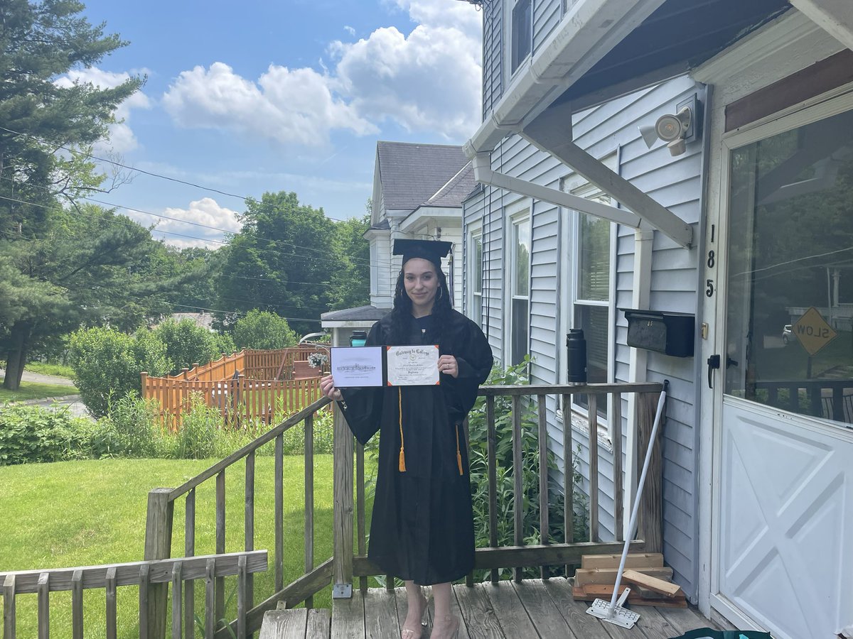 qccgtc's tweet photo. Celebrating #gatewaygrad Makayli today! https://t.co/uXm0wVOMKt