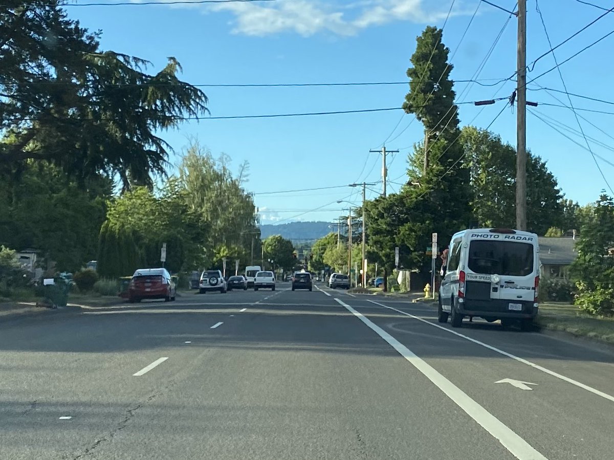 photoradarahead's tweet image. #beavertonvan on SW Hall just past Stuhr Center Park 30mph