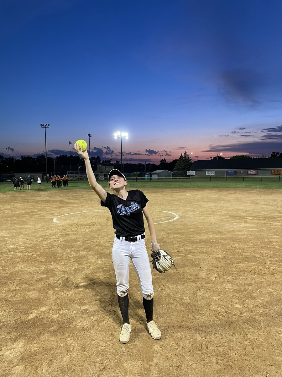This girl hits a homer off the FIRST PITCH! @Riley01058304