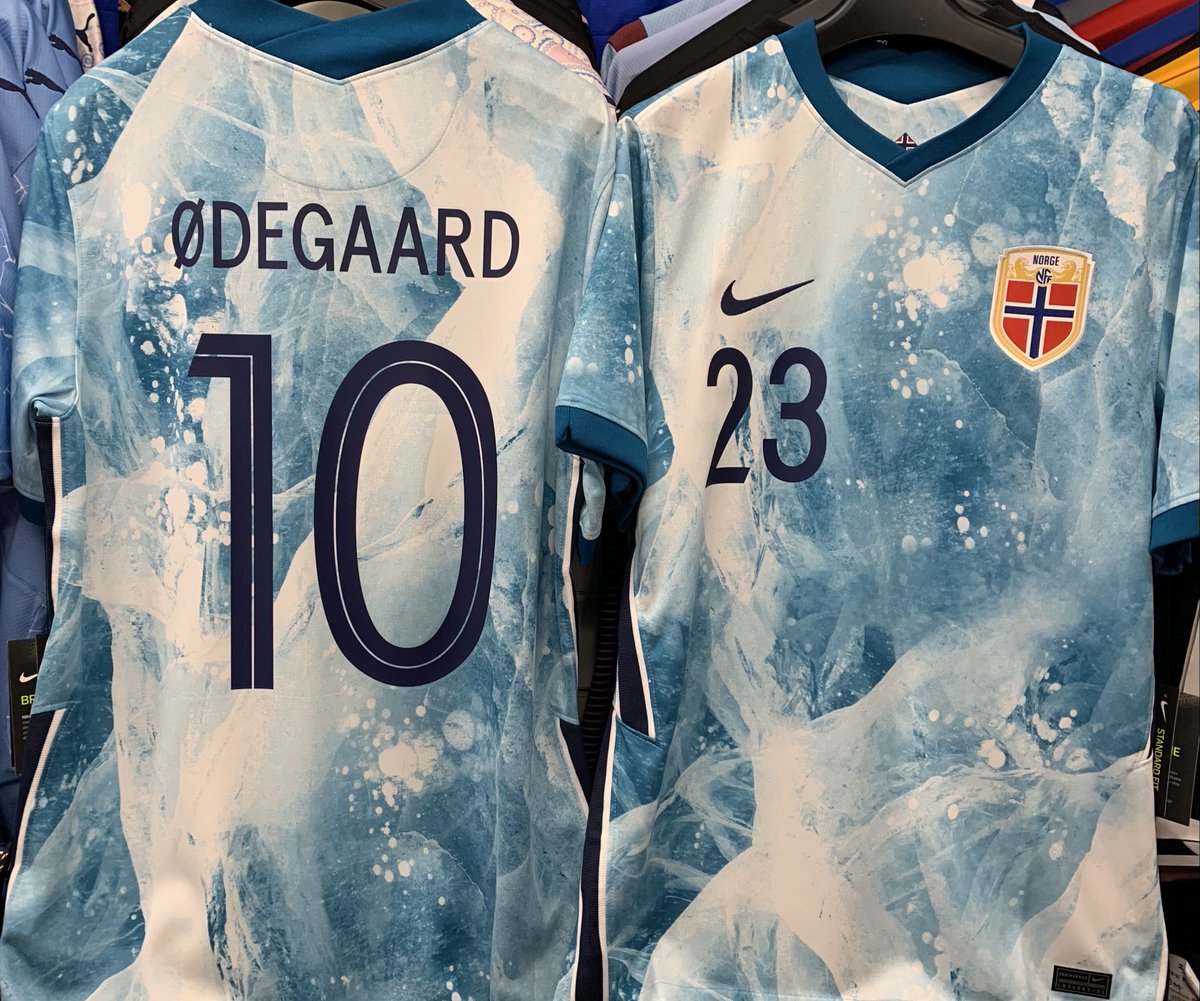 🇳🇴 #ノルウェー代表 アウェイ🏔️】 話題の氷山柄ユニ
