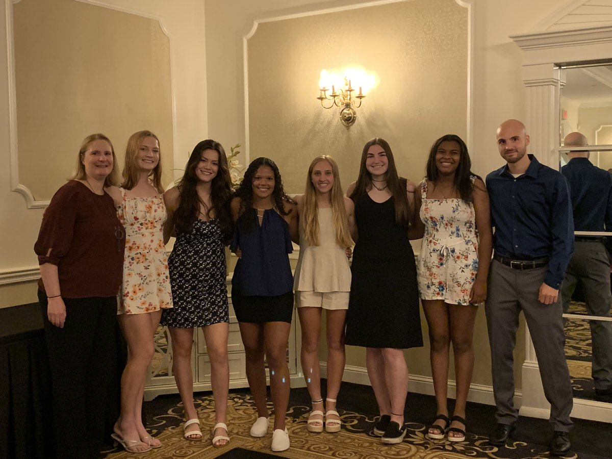 ECCRSDGirlsBB's tweet photo. It was a great night to celebrate our season. Best of luck to our seniors Kaitlyn and Giana. You will be missed. https://t.co/pEYLR6N1Nf