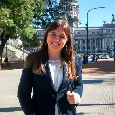 SDelorto's tweet photo. Esta es Magdalena Odarda, Presidenta del Instituto Nacional de Asuntos Indígenas. 
Siendo que no hay indígenas en Argentina (según @alferdez) debería renunciar y el organismo desaparecer, así usamos ese dinero para más vacunas... o no? https://t.co/nXZPND1X5e