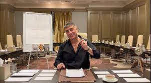 timurkuran's tweet photo. Don't confuse the public showdown between the state and the Mafia in Italy with the ongoing showdown in Turkey. In Italy, the state exposed crimes of the Mafia. In Turkey, the Mafia is exposing crimes of the state. https://t.co/kVk2Zbtgr6