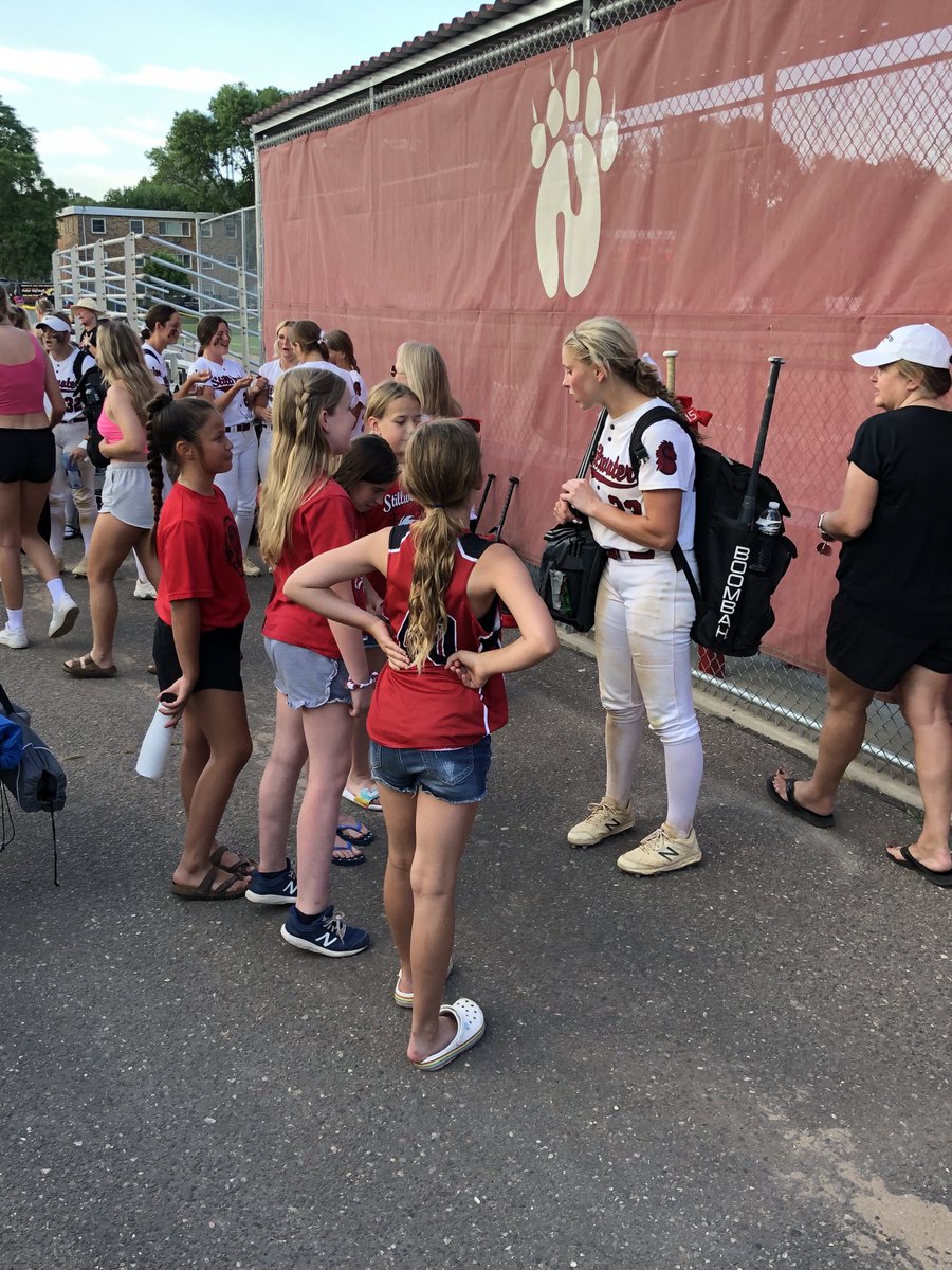 nick_wohlers's tweet image. The now and the future …100 degree real feel, but taking the time post game #captain #goponies #dedicatedfans ⁦@stillwater_sb⁩