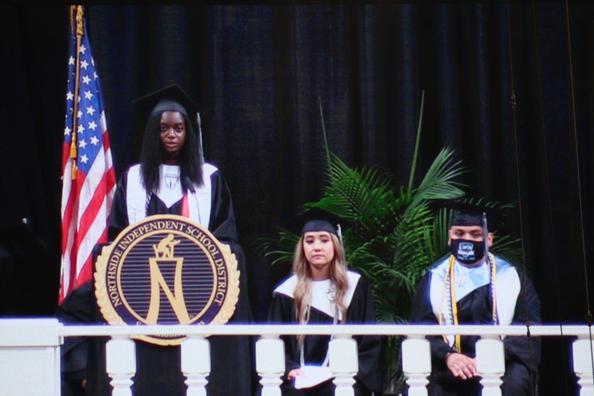 harlanhawkmedia's tweet photo. CONGRATULATIONS CLASS OF 2021!  The first four-year graduating class of John M. Harlan High School walked the stage at the Alamodome tonight.  These founding Hawks will forever be the bedrock of Hawk Nation.

@Harlan2021 @NISDHarlan @HarlanPtsa https://t.co/bBmdwtnxld