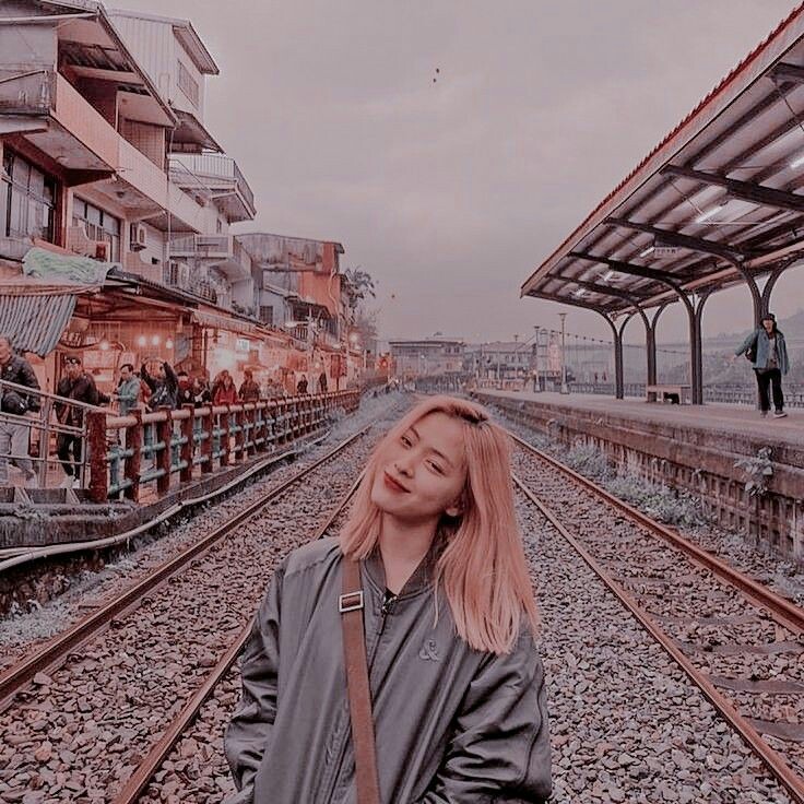 Hay kak, selamat pagi, dengan  leo disini

Mutualan? Rt or like kak
Fambest? DM aja oke
#roleplayeraccount #roleplayertwt #roleplayerkpop #rp #rpindo #roleplay #roleplayer #rpwindonesia #roleplayerindonesia #rpkpop