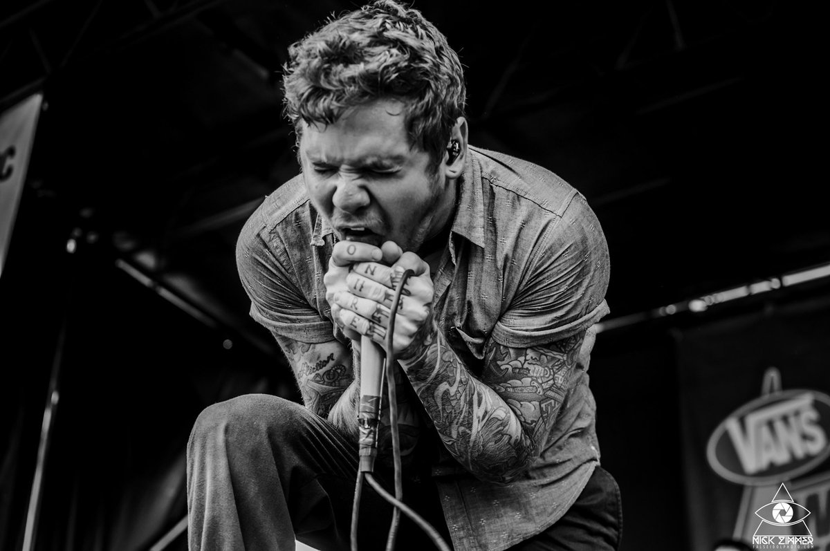 xzimbyx's tweet image. Busted some @TDWPband shots out of the archive to celebrate their new EP. 

Took these at the @VansWarpedTour in St. Petersburg, FL in 2014.